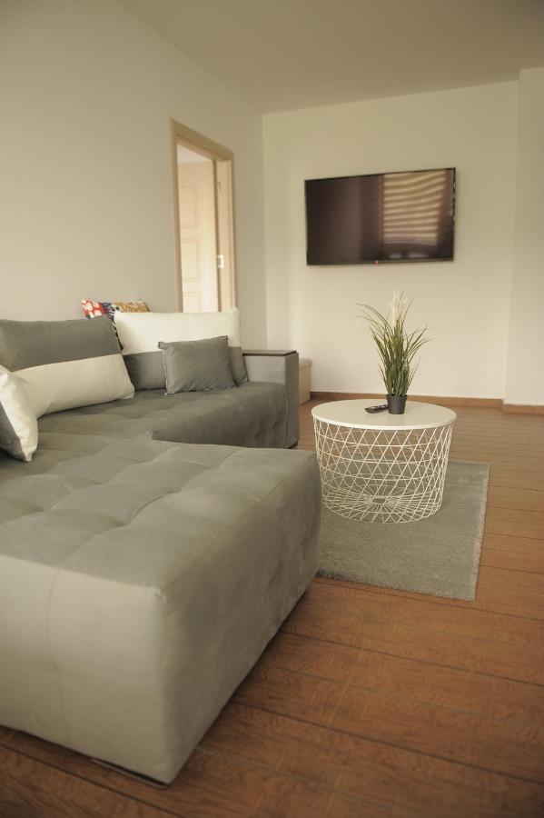 Panoramic Forest View - Balcony And Private Parking *