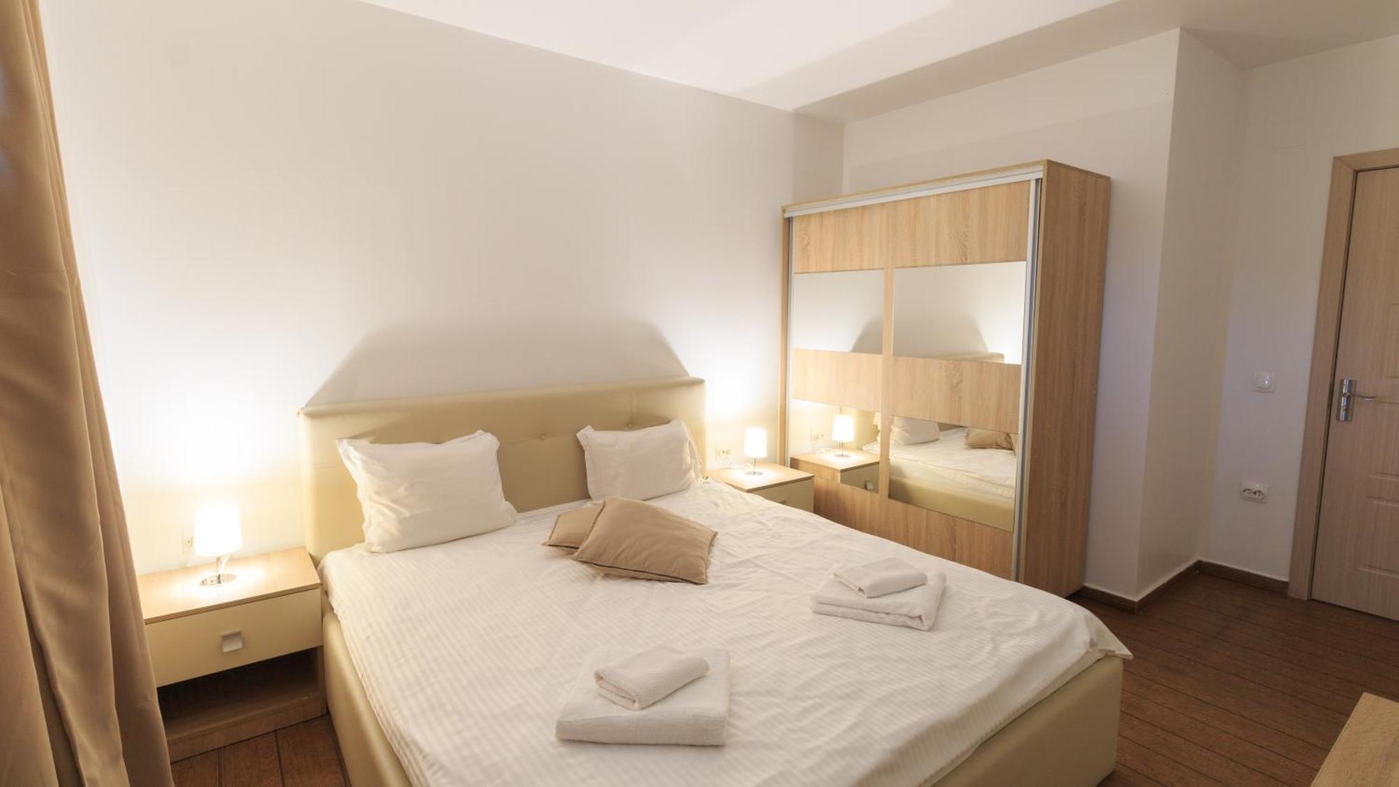 Panoramic Forest View - Balcony And Private Parking Apartment Sinaia