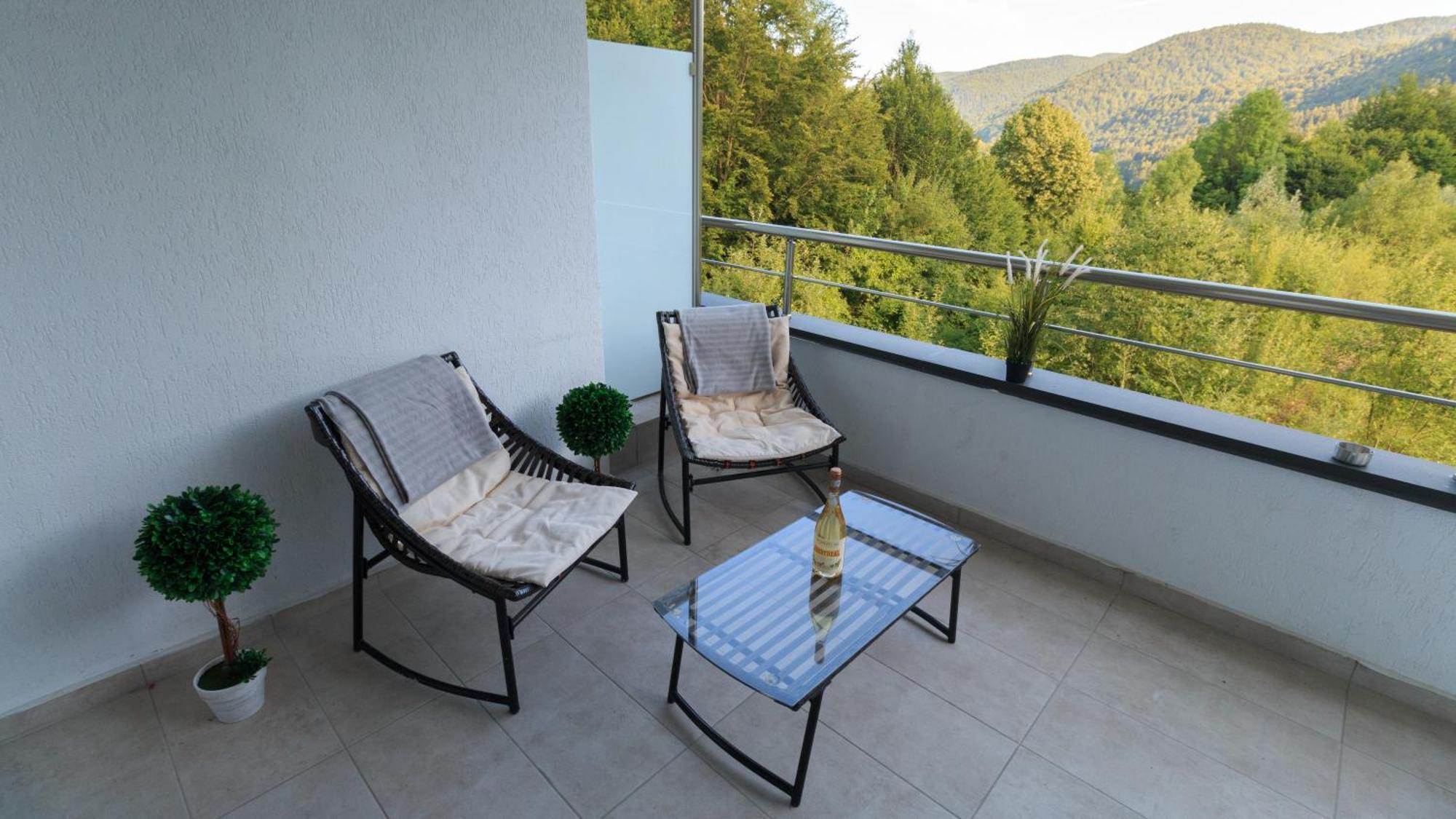 Panoramic Forest View - Balcony And Private Parking Sinaia