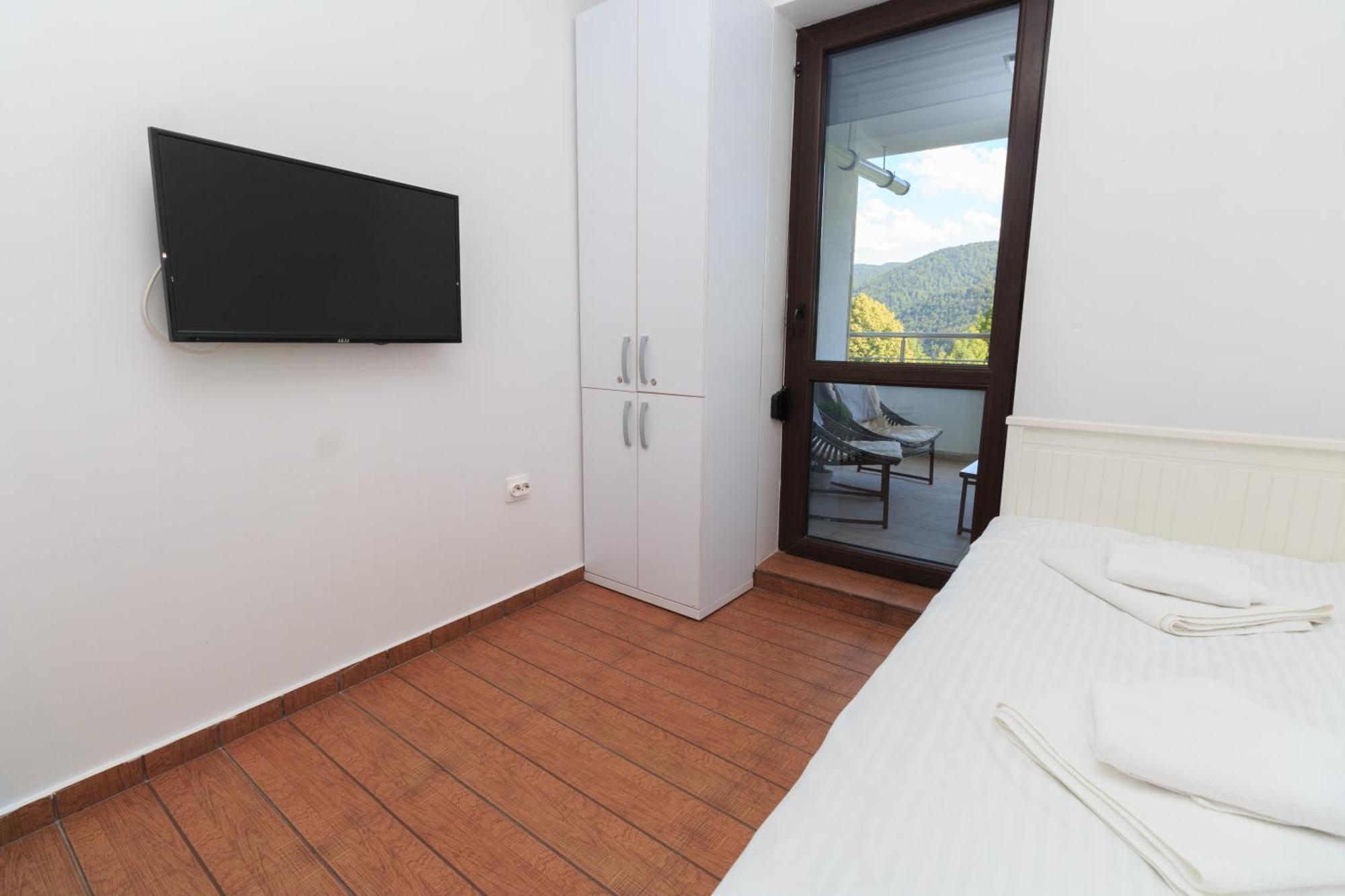 Apartment Panoramic Forest View - Balcony And Private Parking