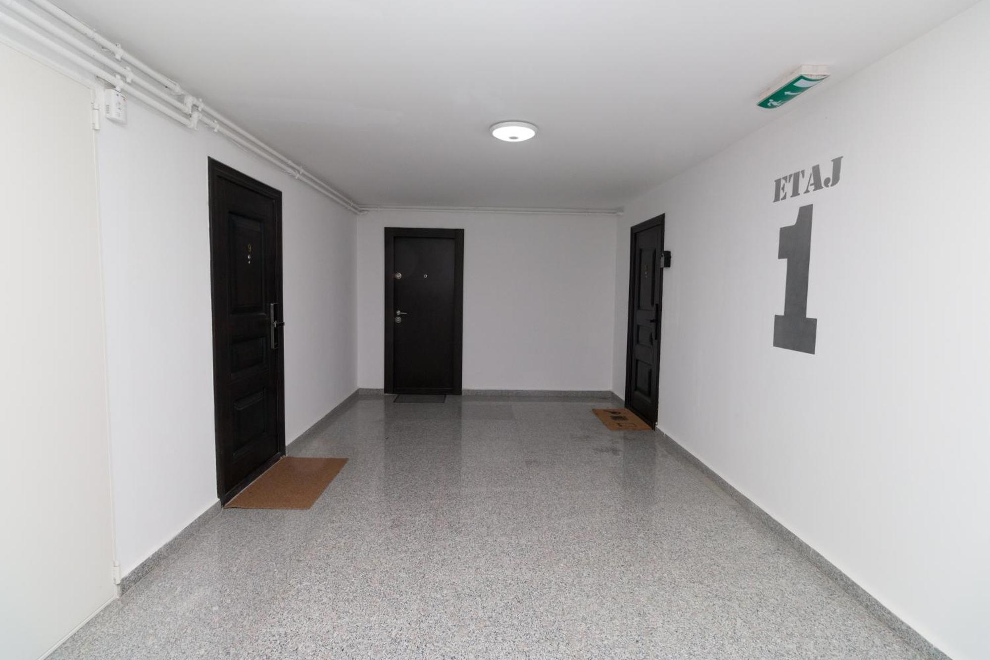 Panoramic Forest View - Balcony And Private Parking Apartment Sinaia